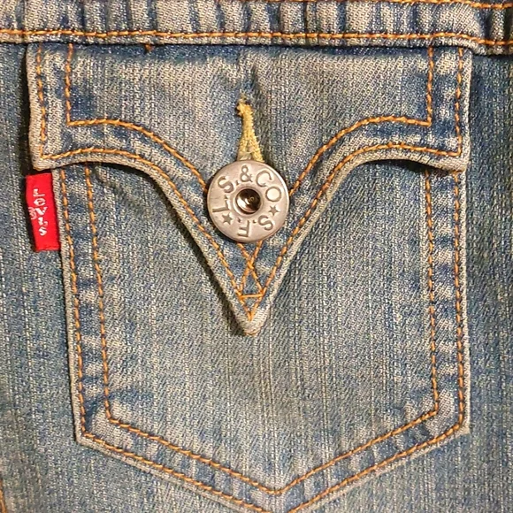 Vintage Levi's Cropped Trucker Jacket - Picture 3 of 6